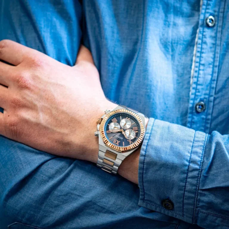 Guess Montre multifonctionnelle bicolore et marine