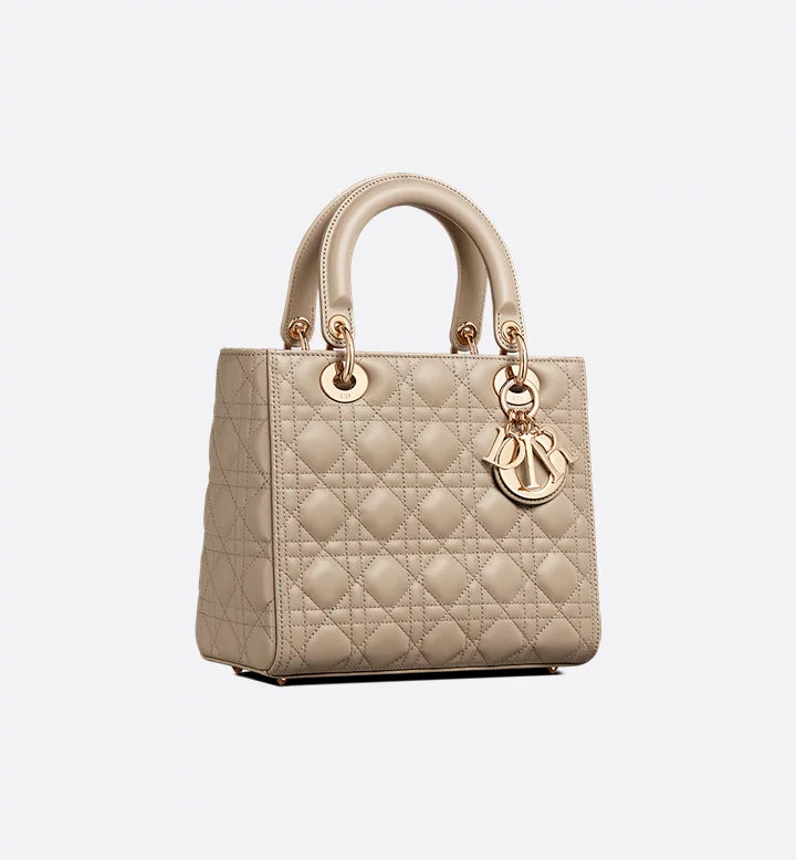 Sac Ladÿ Diôr Medium d'agneau Cannage couleur sable