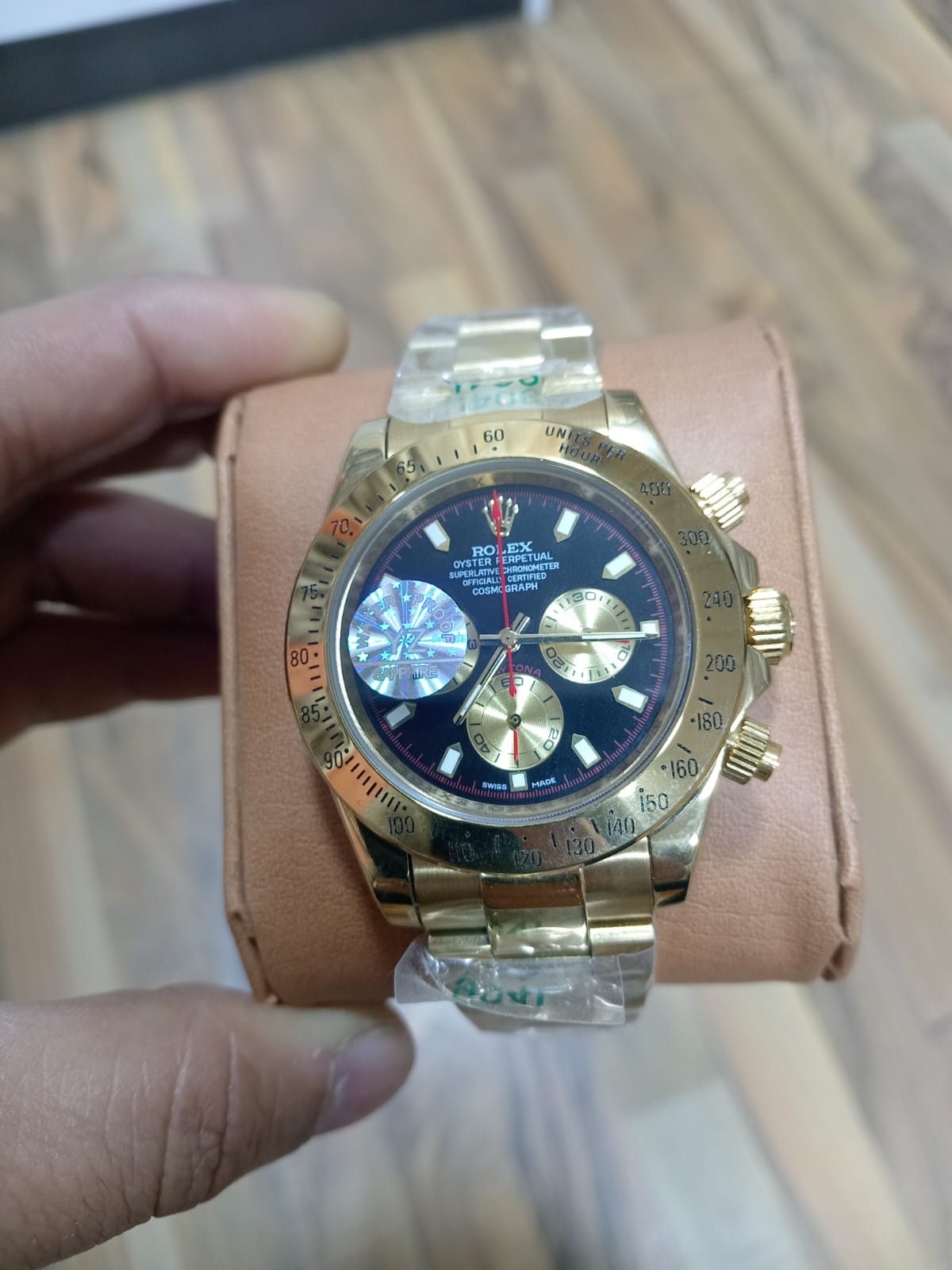 Rolex Cosmograph Daytona « Paul Newman » 40 mm Or jaune Cadran noir