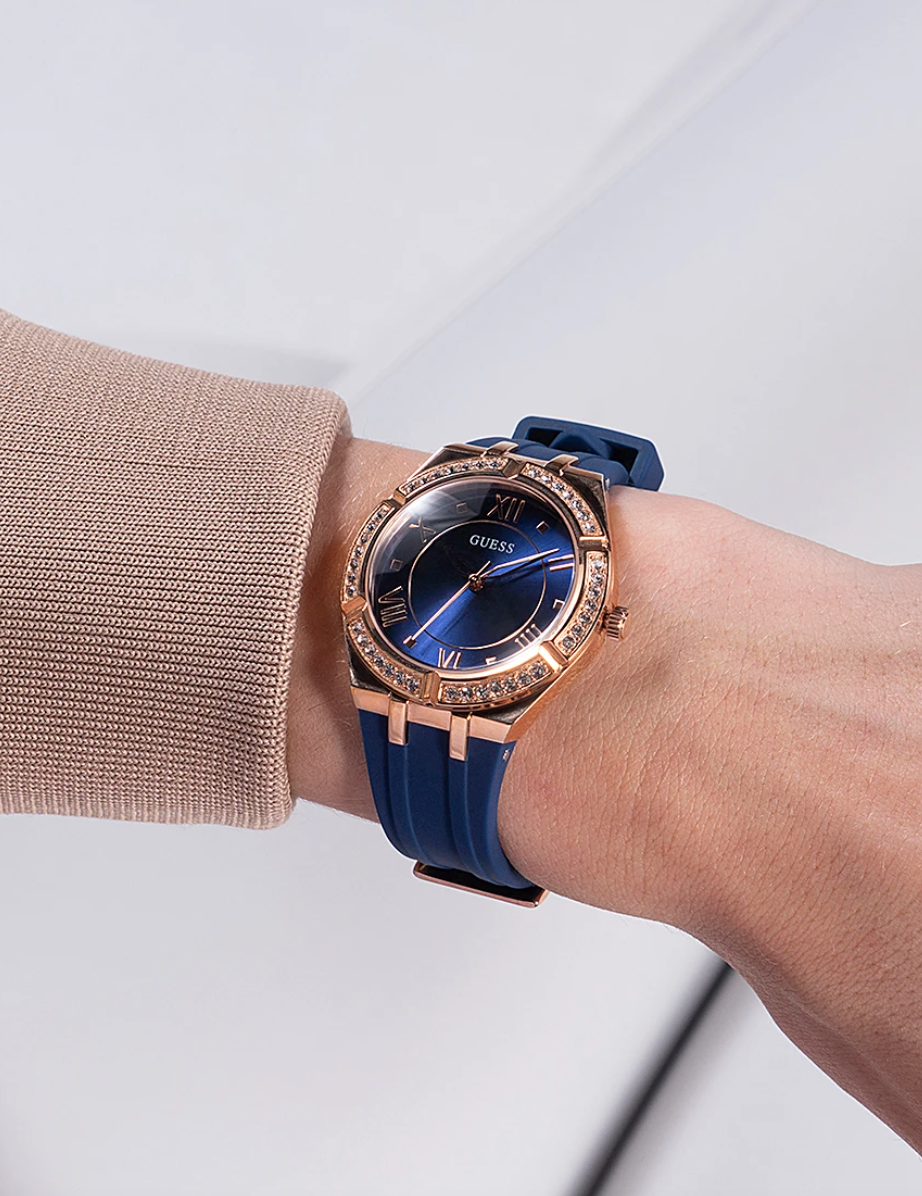 Guess Montre analogique en silicone bleu