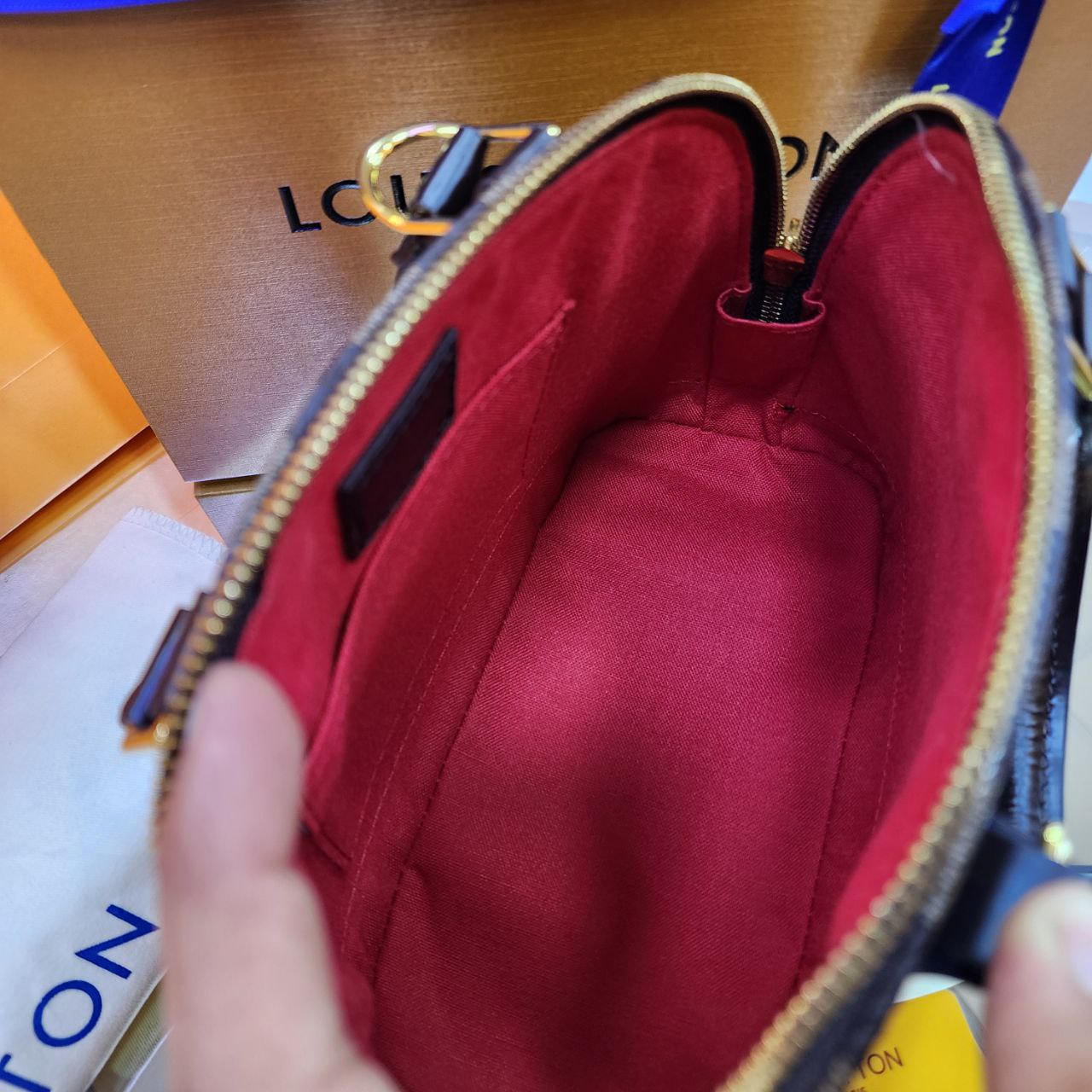 LV SAC À MAIN ALMA BB Damier en cuir