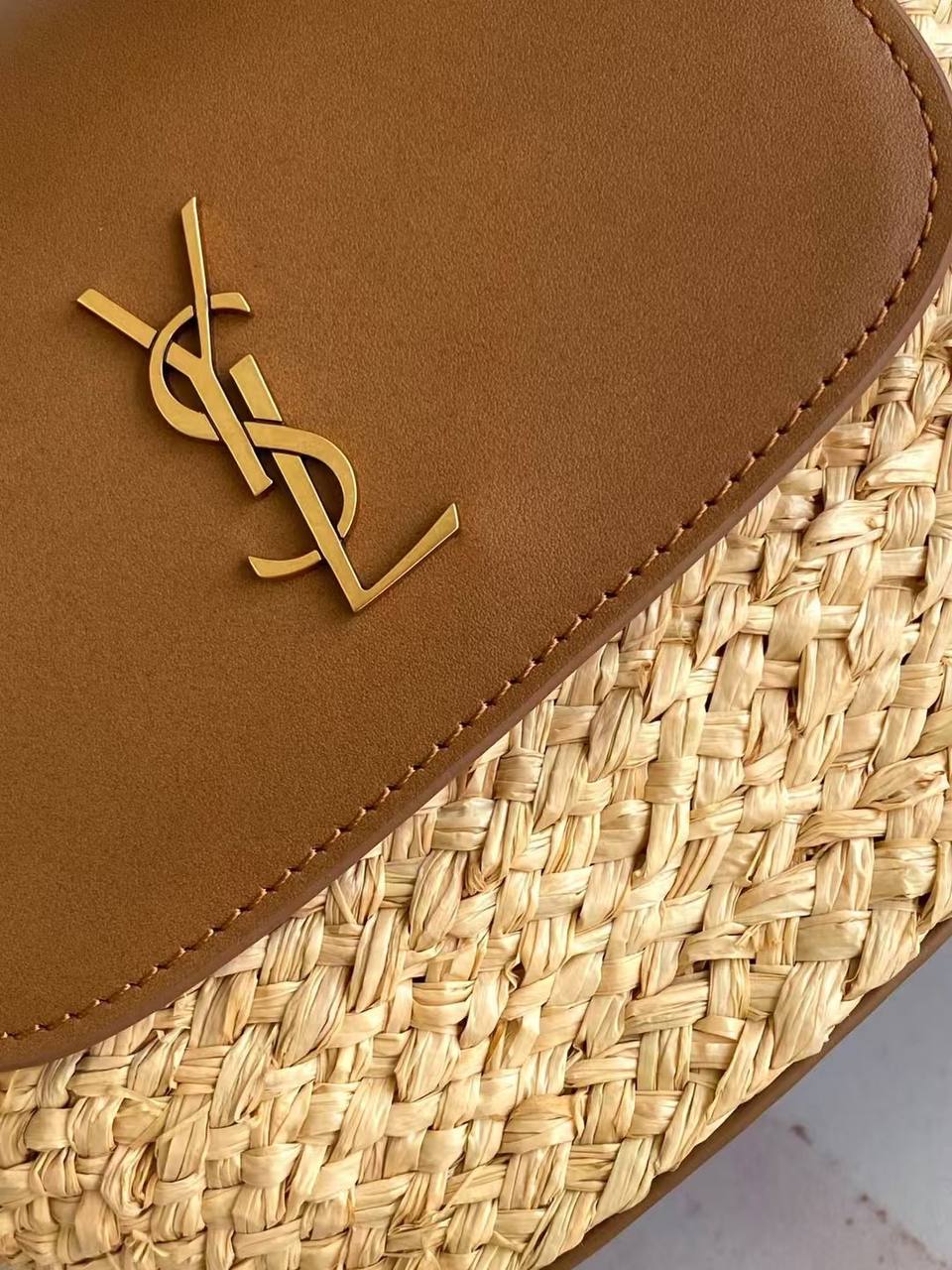 S@int L@urent
Sac Manon Mini en raphia