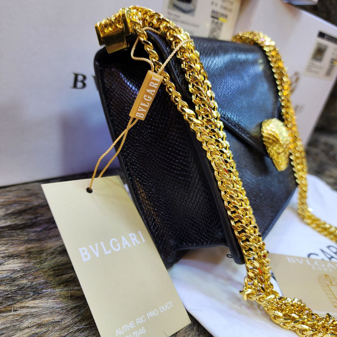 Bvlg@ri Sac bandoulière Serpenti