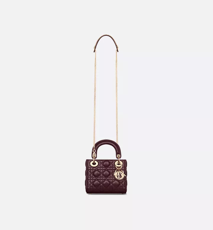 Sac Ladÿ Dior Mini
Cuir d'agneau Cannage Deep Amaranth