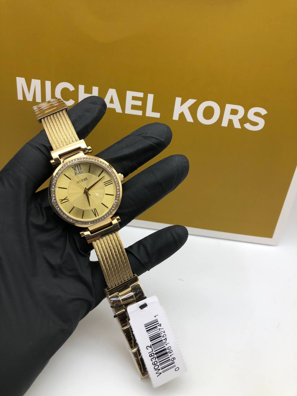 Montre Gûess pour femme W0638L2