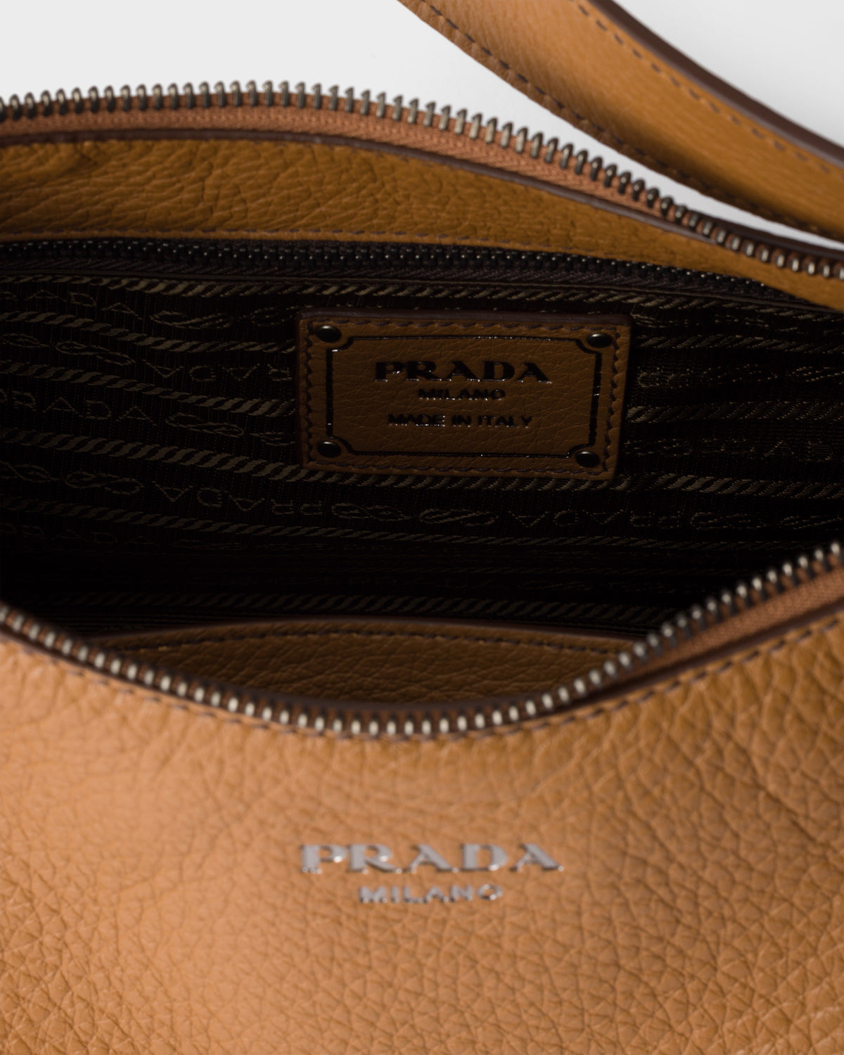 Grand sac porté épaule en cuir Prada Aimée