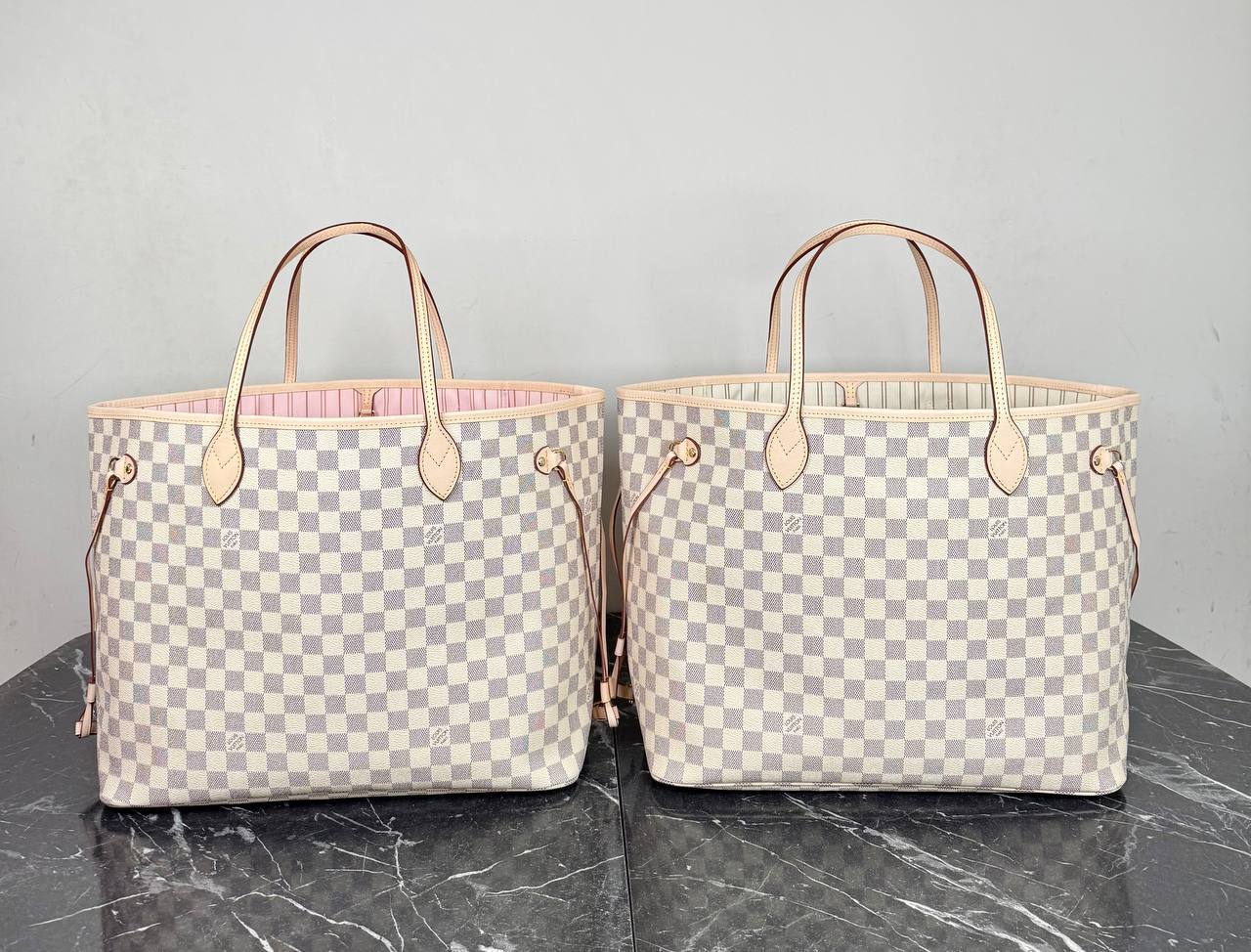 LV Cabas en toile Neverfull
Correct en cuir
Blanc, Toile