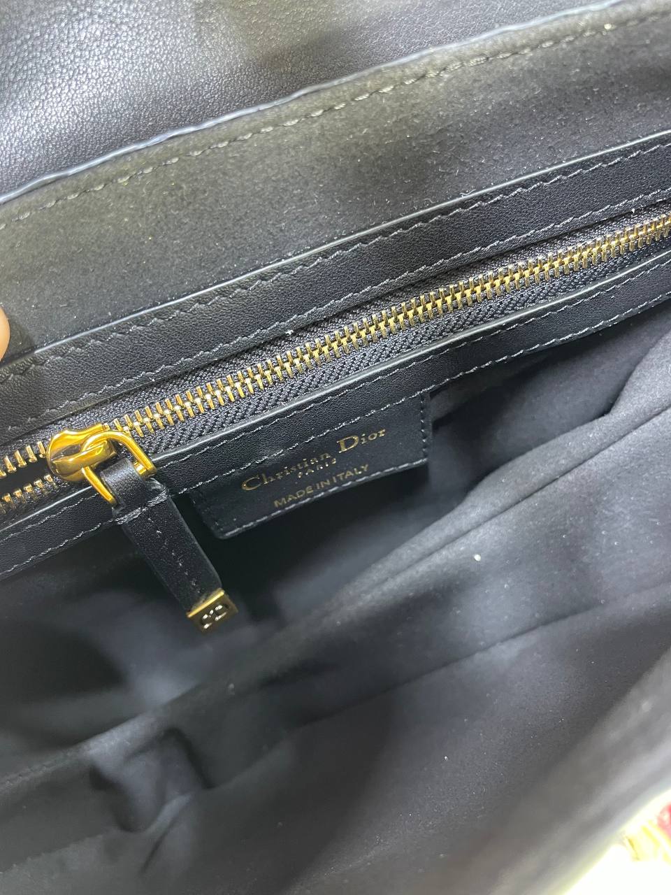 Sac Diôr Sacoche Saddle en cuir noir griffé