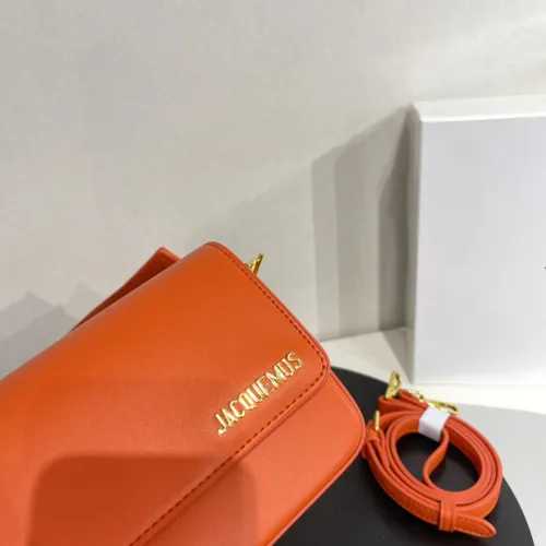 J@cquemus
Le Carinu shoulder bag