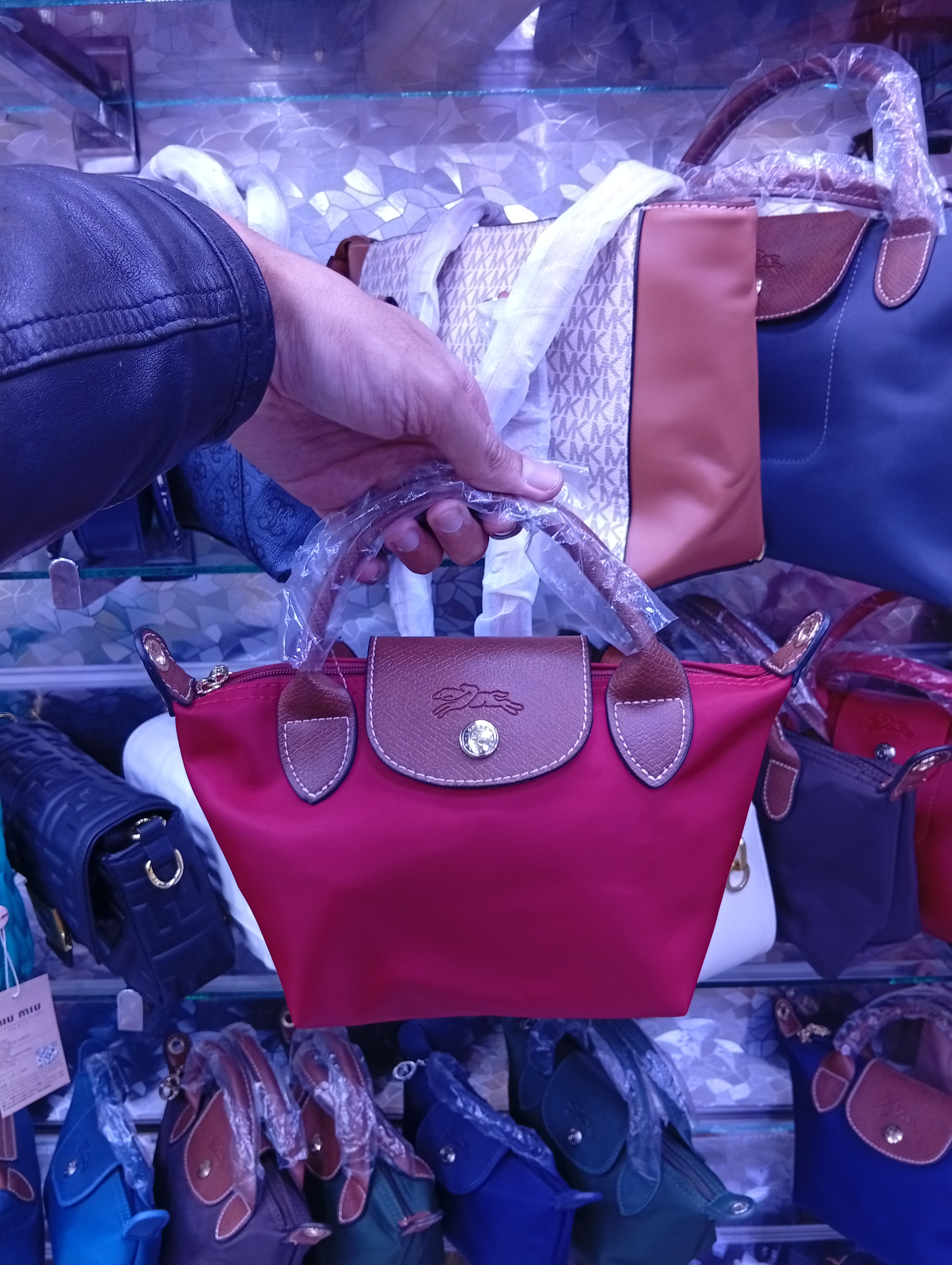 Petit sac cabas à fermeture pression – Pratique et élégant