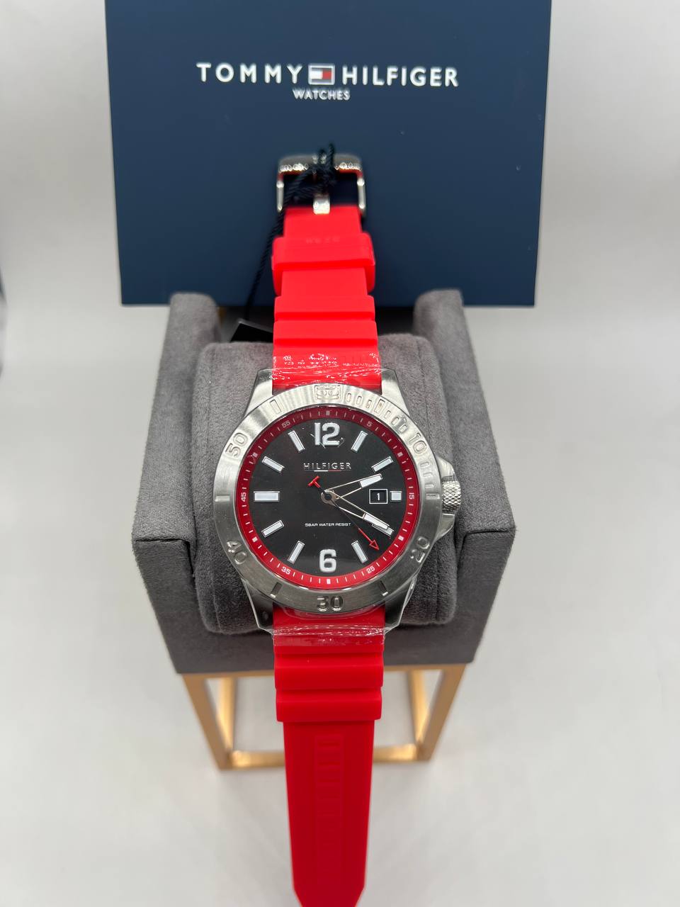 Montre Tommy Hilfiger pour homme 1710540