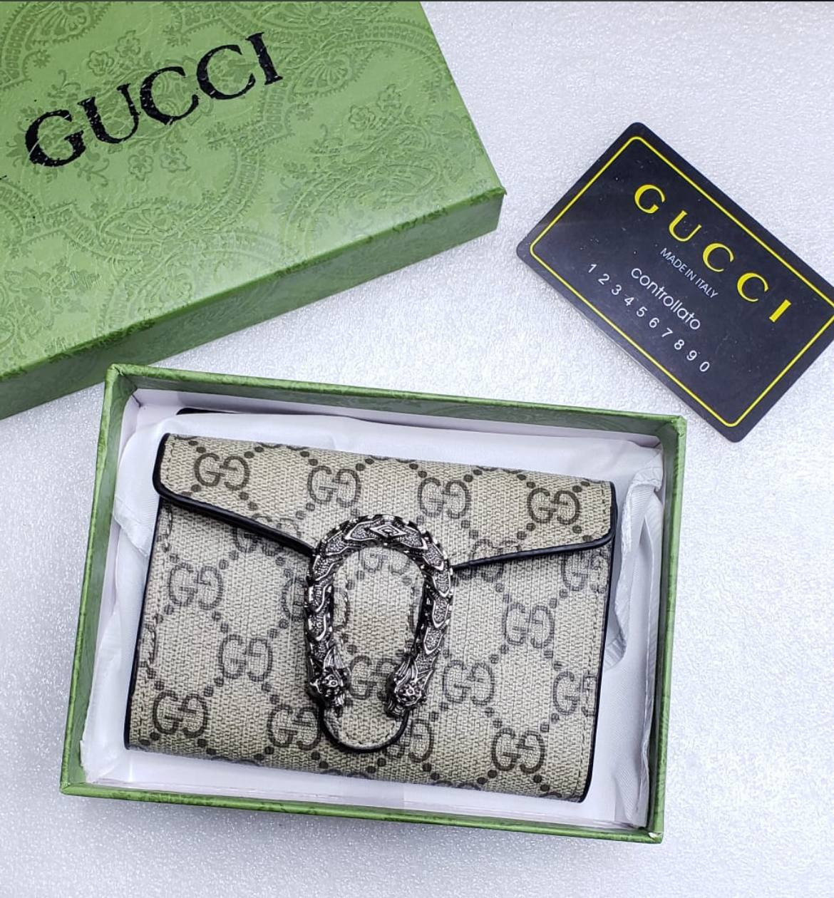 GG Portefeuille Dionysus
Marron