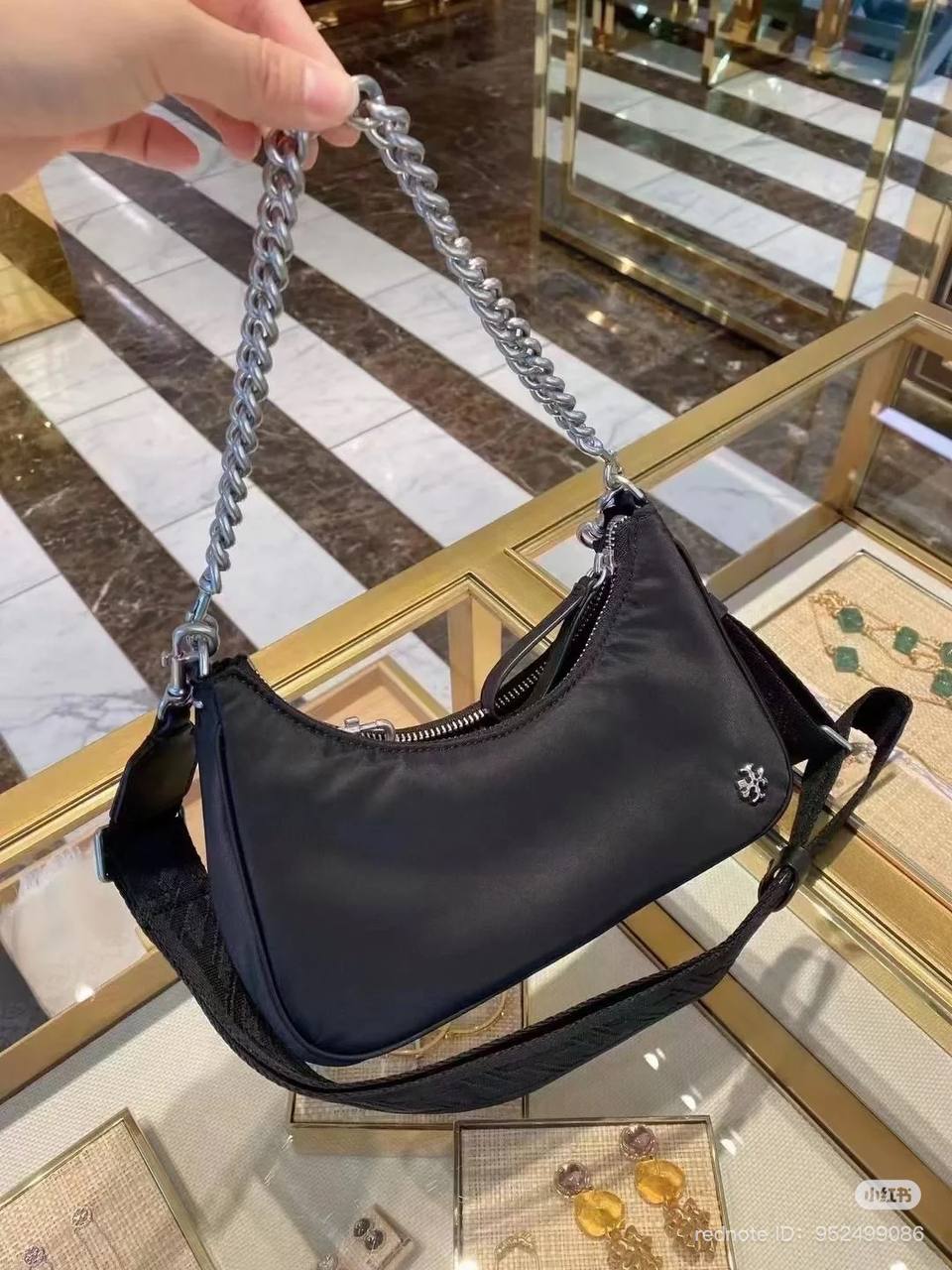 Torÿ Burch Mercer Shoulder Bag Black Shw