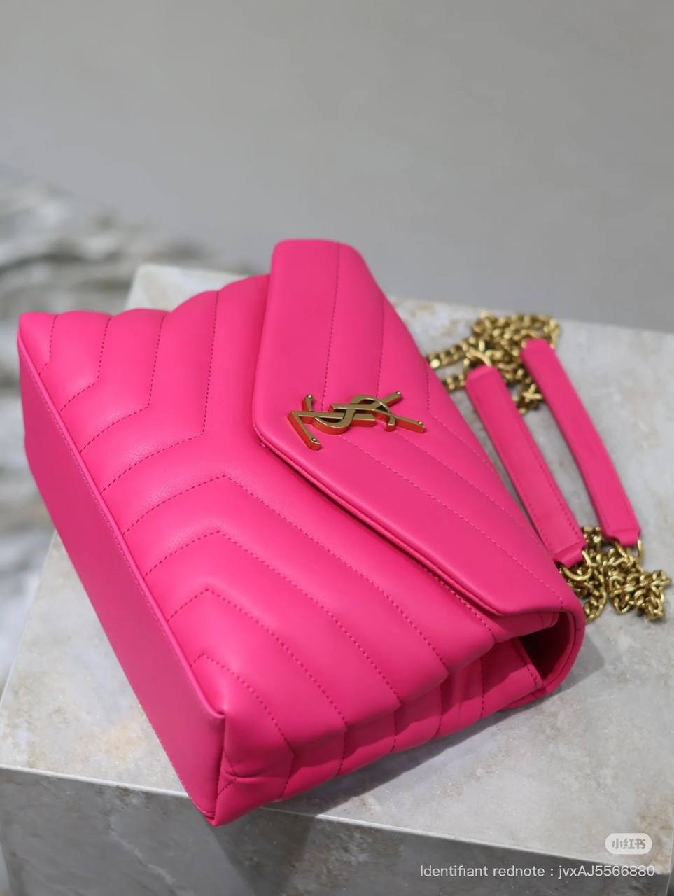 S@int L@urent
Small Supple Monogramme Loulou Chain Bag