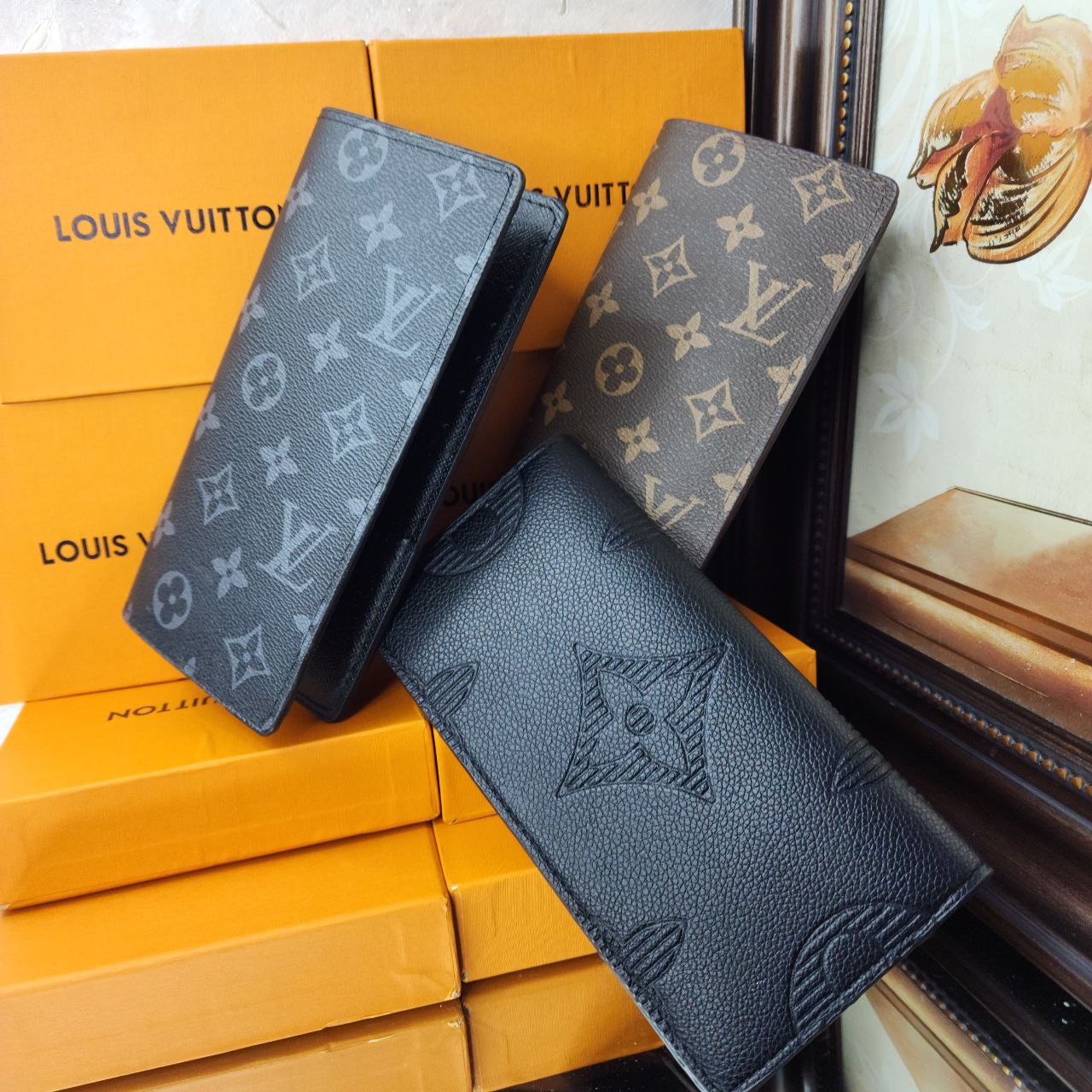 LV Taurillon Shadow
Brazza Wallet