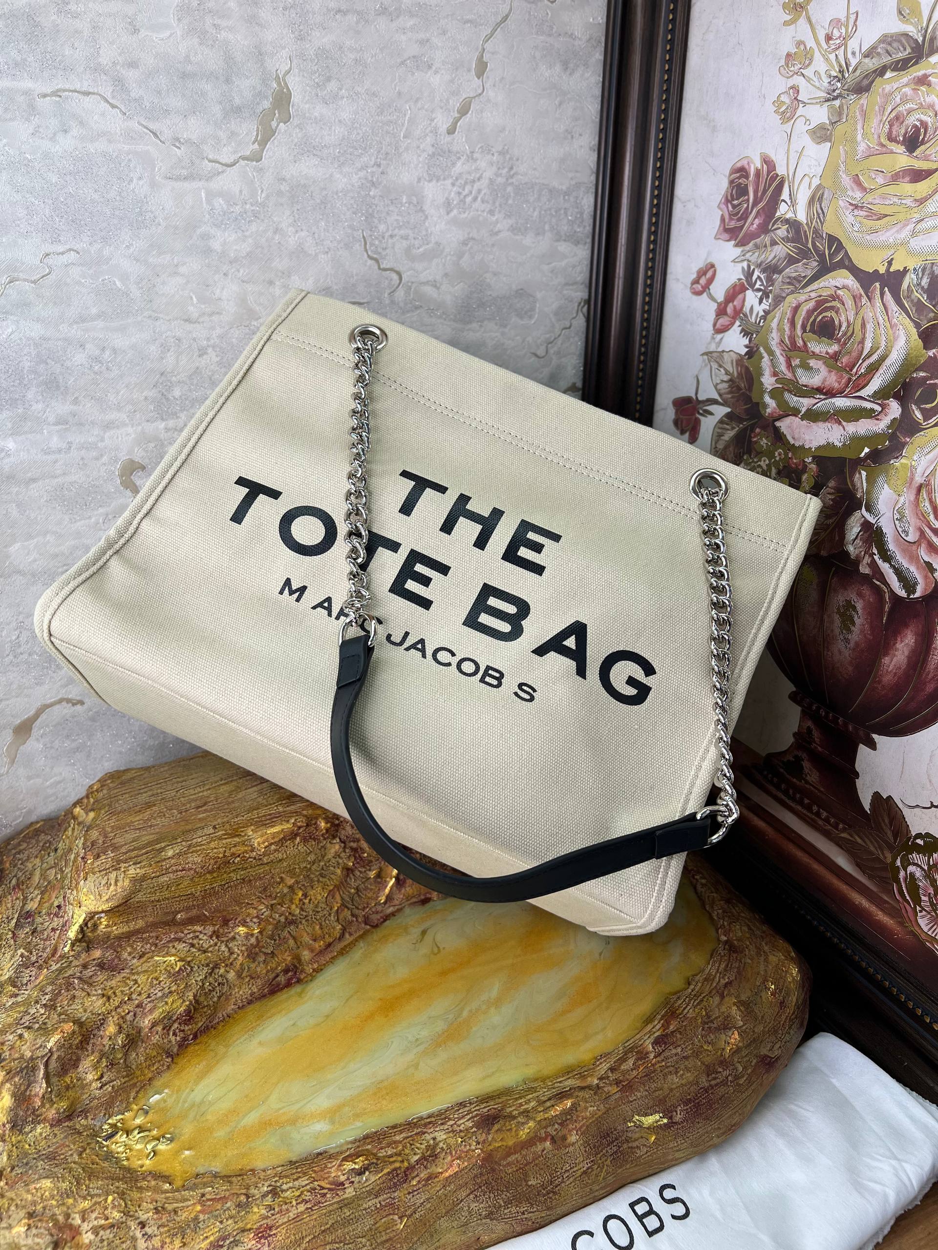 Marc Jacôbs Le sac pratique pour jeans « moyen »