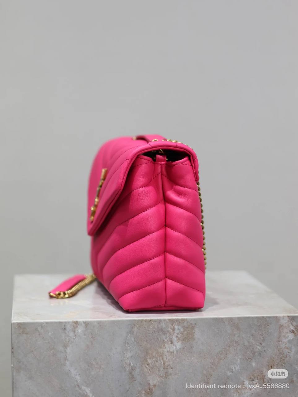 S@int L@urent
Small Supple Monogramme Loulou Chain Bag