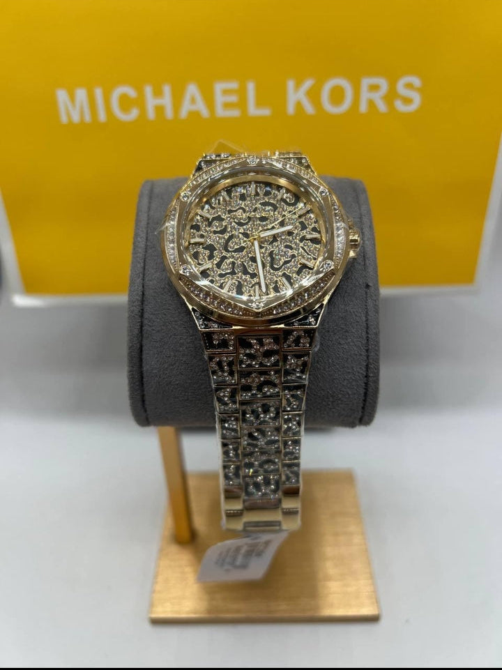 Michael Kors
Montre Lennox surdimensionnée dorée à pavé et à imprimé animalier