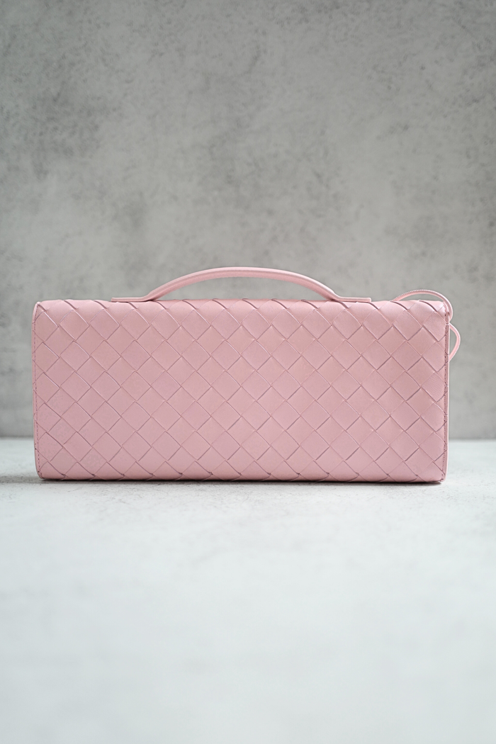 Bôttegã Vênetâ
Long Andiamo Clutch
