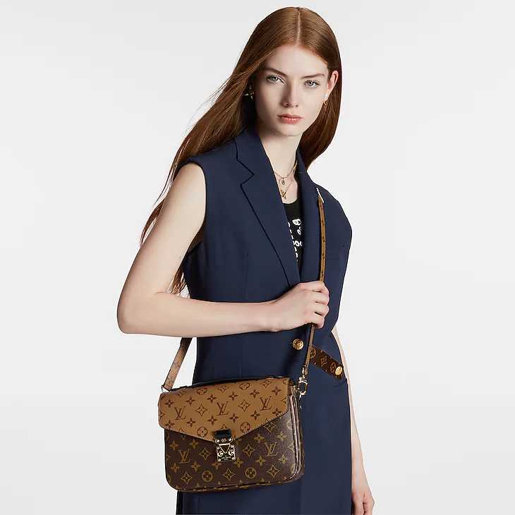 LV Pochette Métis Bag