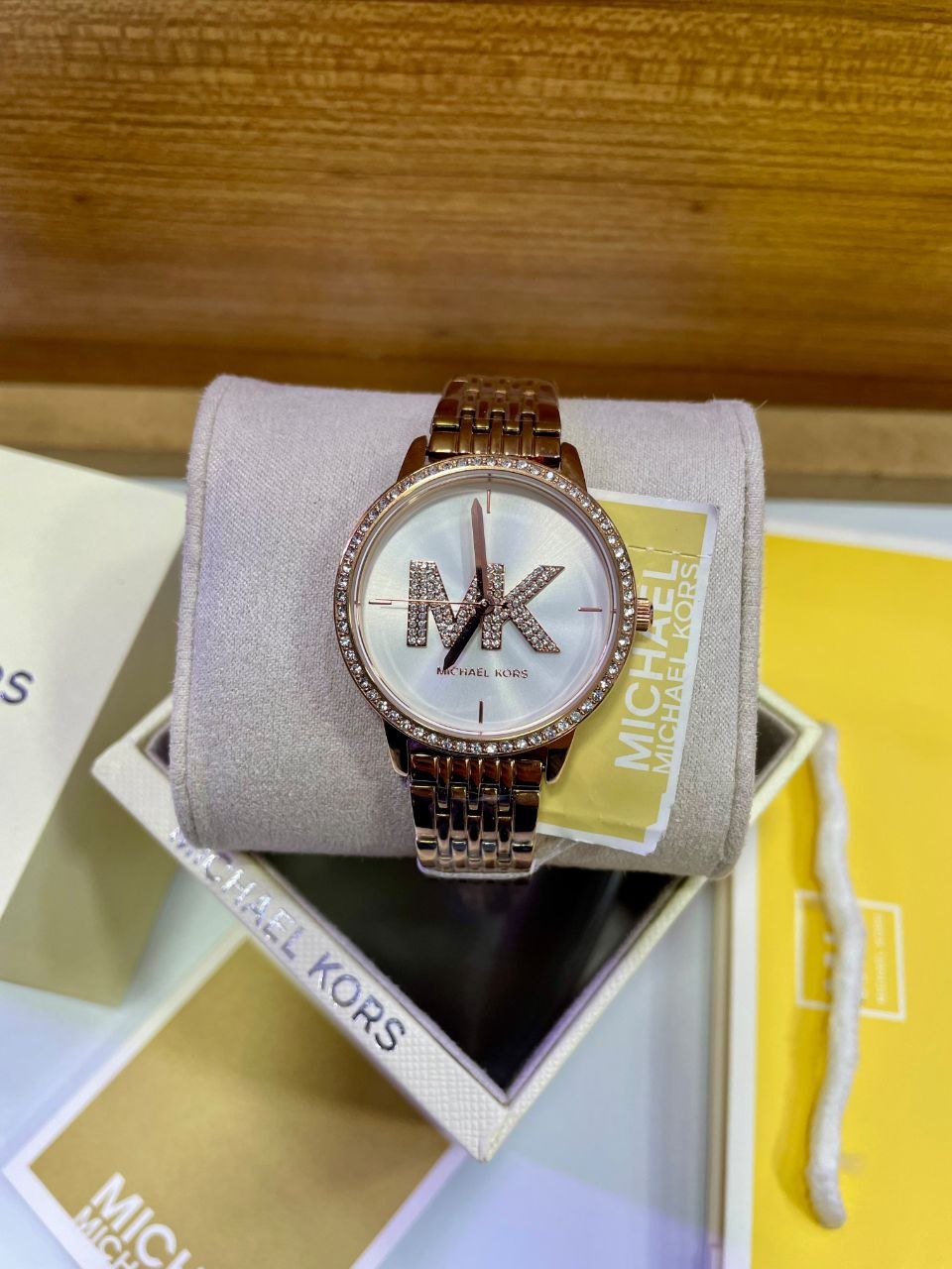 Montre Femme Michael Kors Melissa Set MK1052 or rose bracelet maillons acier