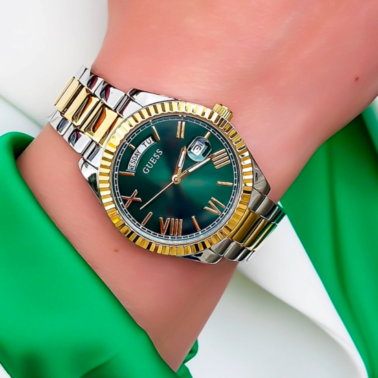 Montre Guess Luna à quartz avec cadran vert et bracelet en acier bicolore pour femme - GW0308L5