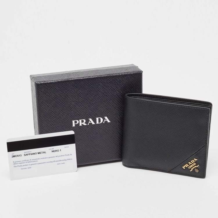 Pr@da
logo plaque bi-fold wallet
