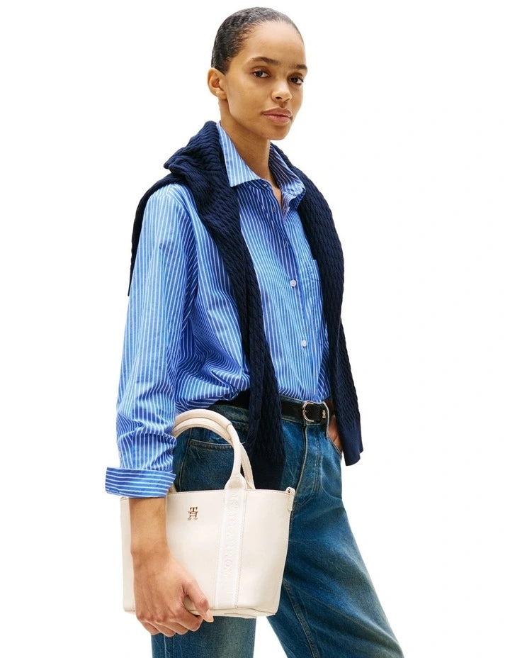 Tômmÿ Hilfiger Sac fourre-tout à bandoulière avec bande logo - Blanc