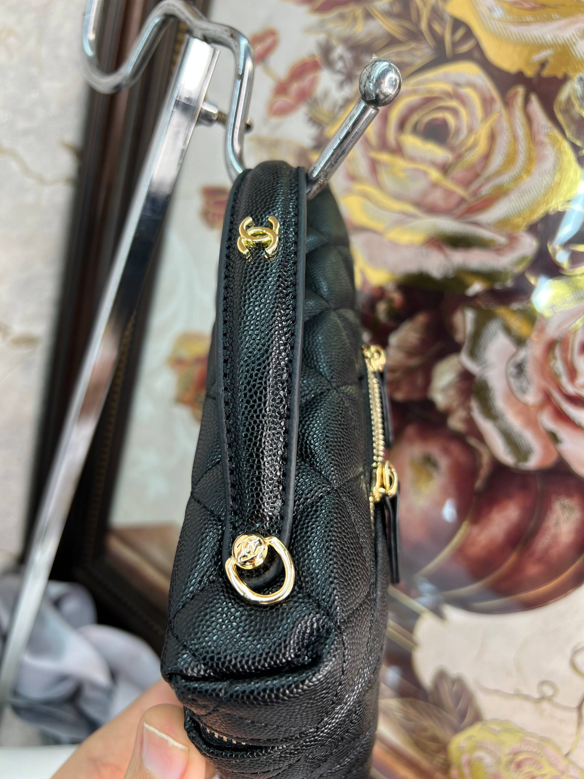 Sac à main long Ch@nel CC avec poignée supérieure et chaîne,caviar noir et finitions or clair