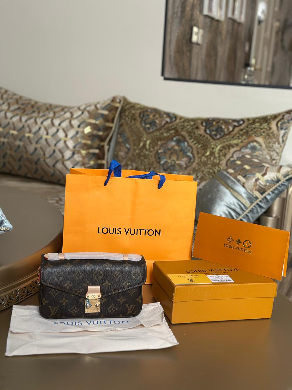 LV Pochette Métis East West Bag For Women