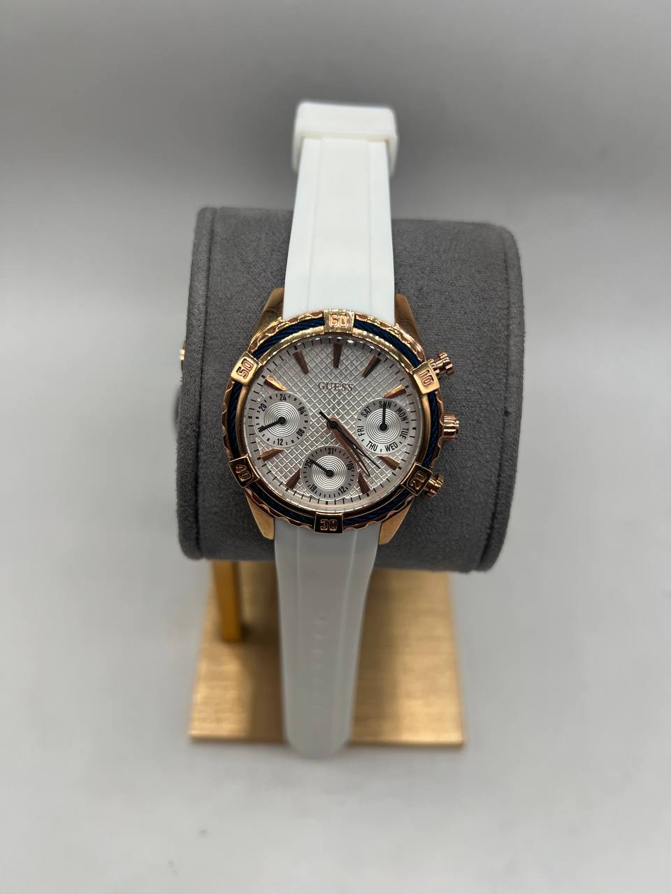 Guess White Dial Rubber Strap Ladies Watch
