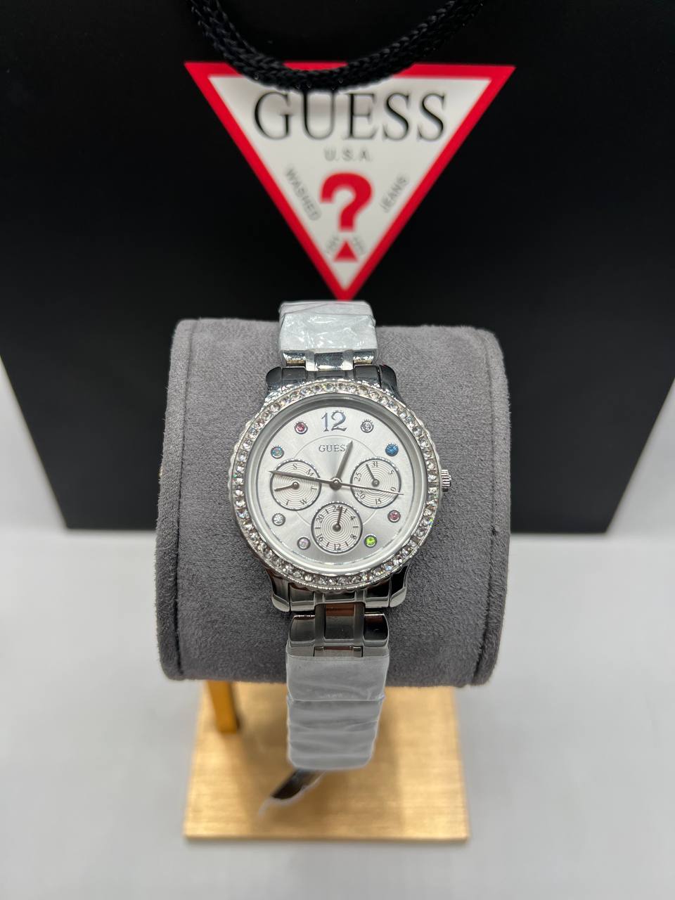 Montre GUESS pour femme, W0305L1