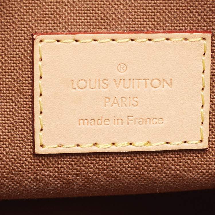 LV
pochette Multi Accessories