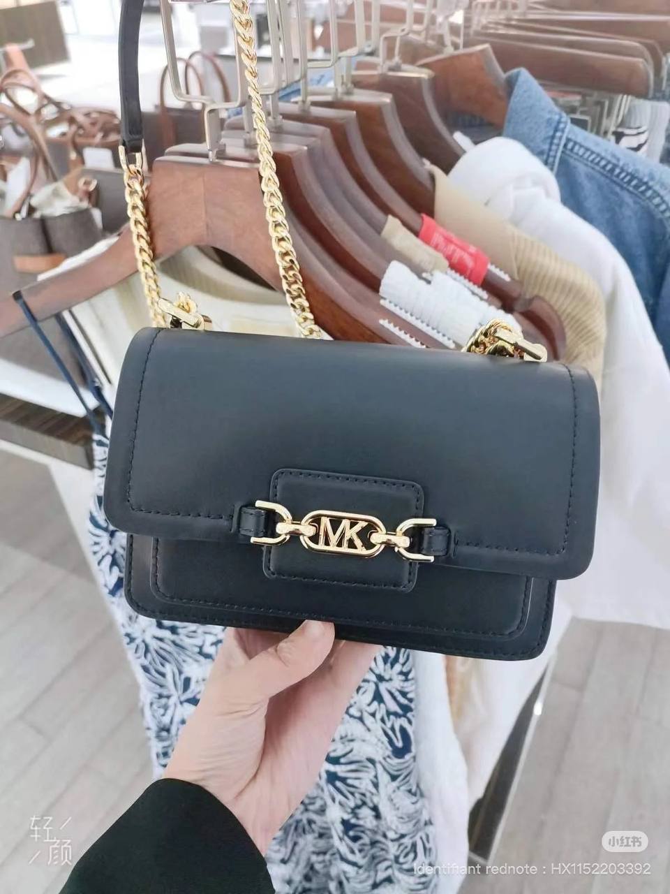 MK
Très petit sac à bandoulière Heather