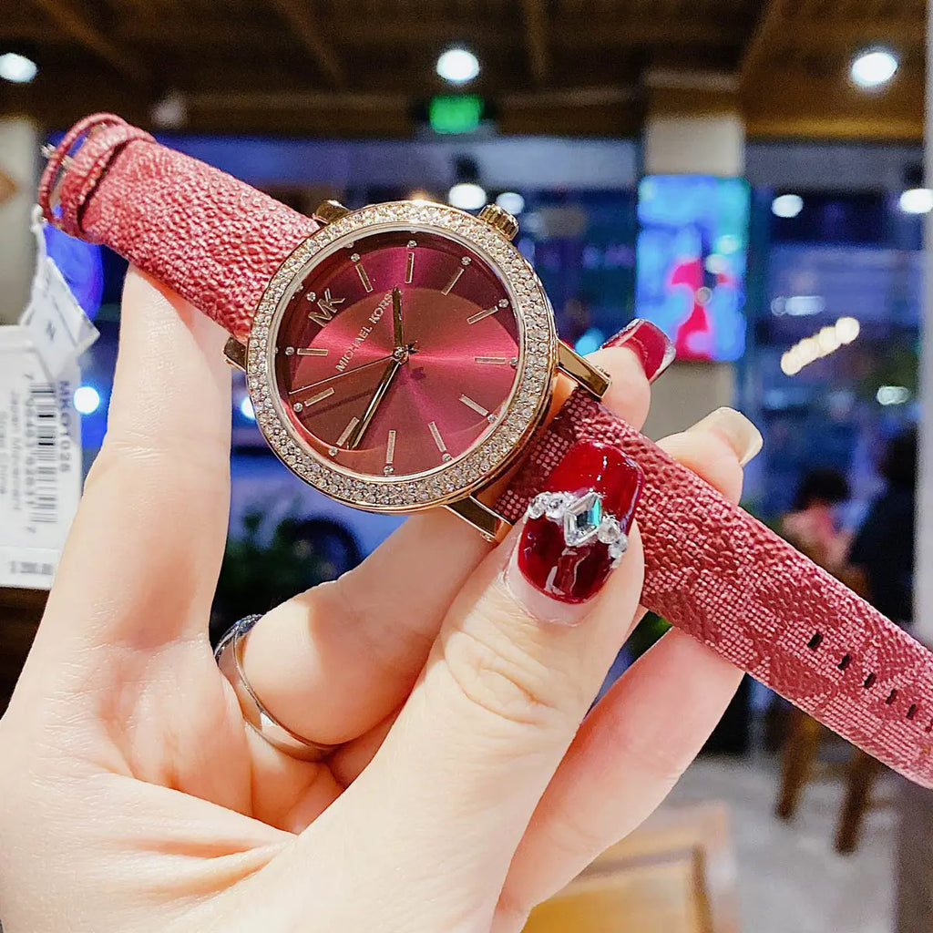 Montre Mich@el Kors Curie pour femme, cadran rouge et bracelet en cuir rouge, cristaux - MKO1025