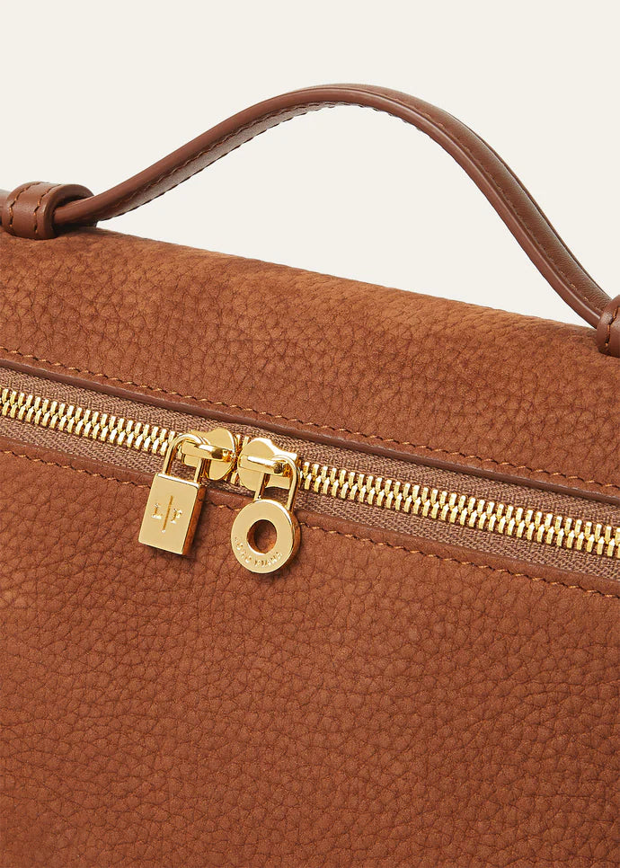 Loro piana Extra Pocket L19
Cuir de veau
