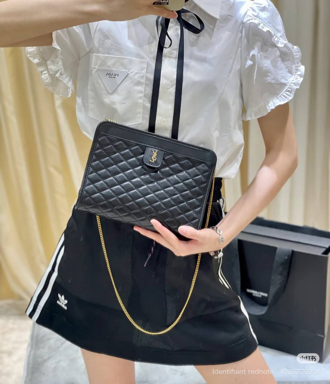 S@int L@urent
Black Quilted Logo Victoire Shoulder Bag