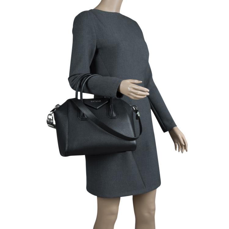 Givênchÿ Black Leather Small Antigona Satchel