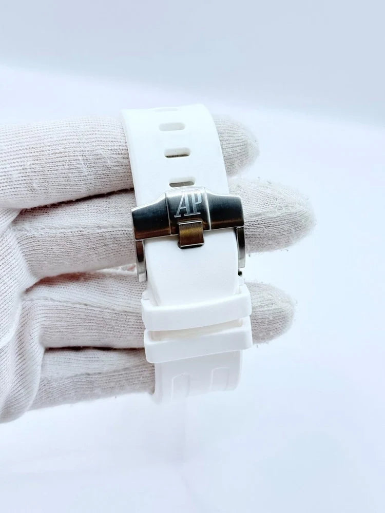 Montre Audemars Piguet Royal Oak Offshore Diver Chronographe Cadran Blanc