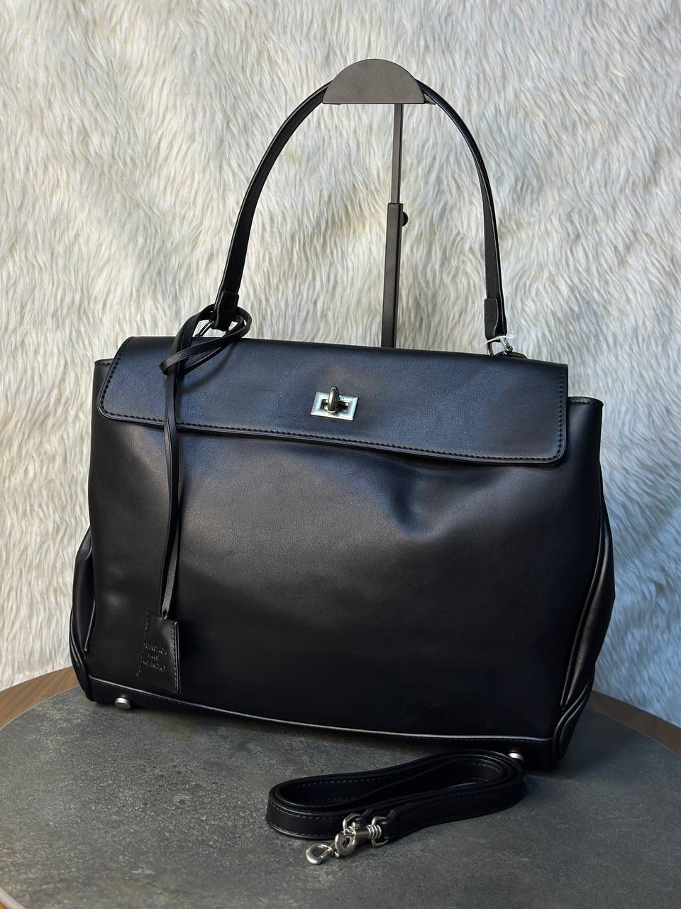 Bâlencïagâ Sac À Main Rodeo Moyen Avec Un Charm pour Femme en Noir