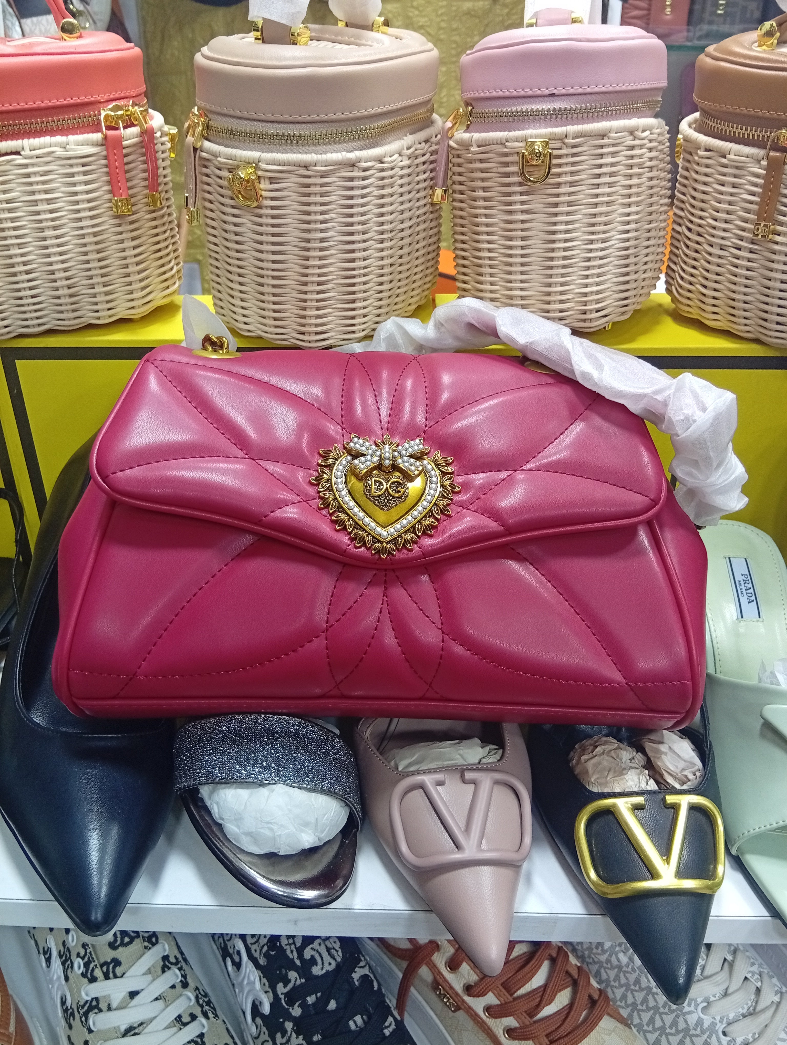 DG Shoulder Bag Medium DEVOTION DG Logo Pearl Heart Red