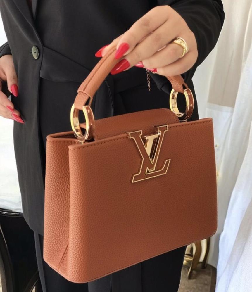 LV Sac Capucines Mini