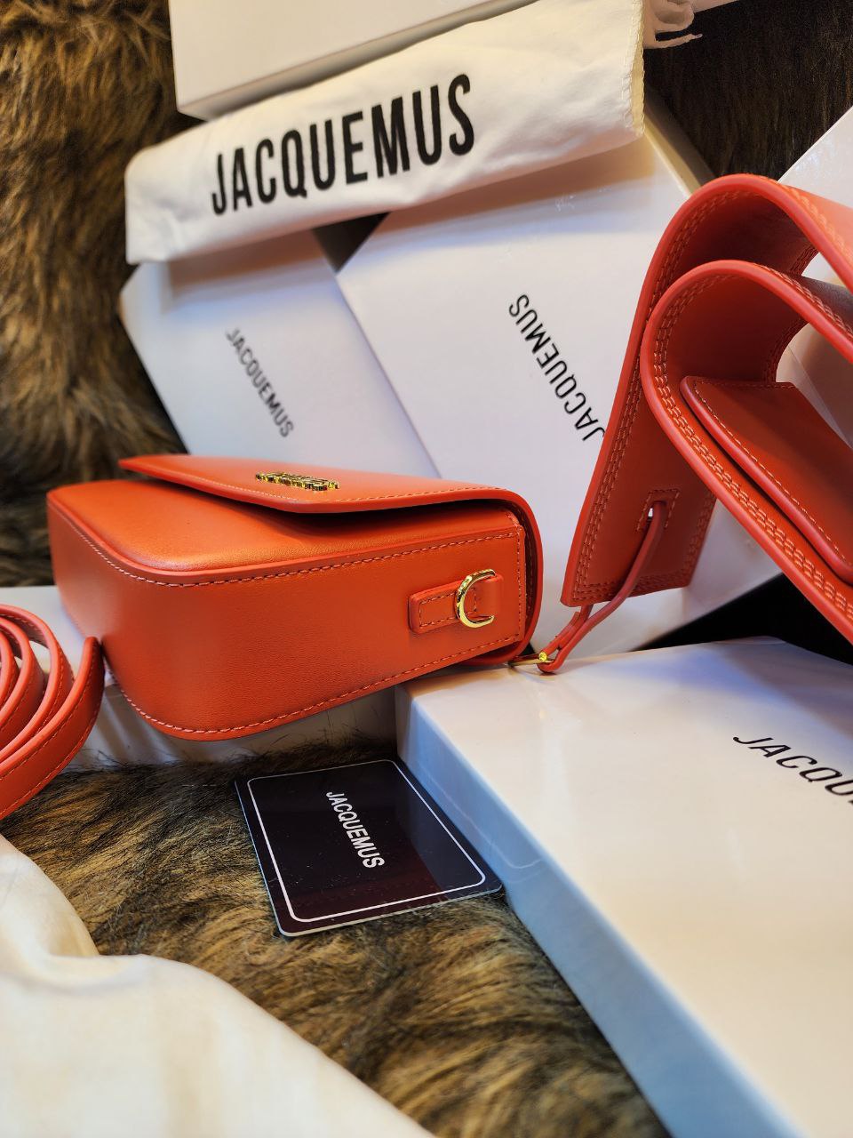 J@cquemus
Le Carinu shoulder bag
