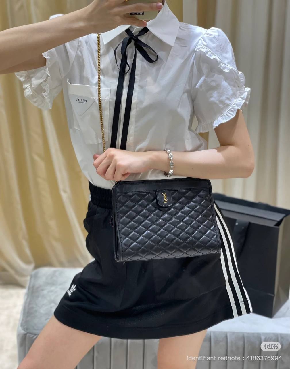 S@int L@urent
Black Quilted Logo Victoire Shoulder Bag