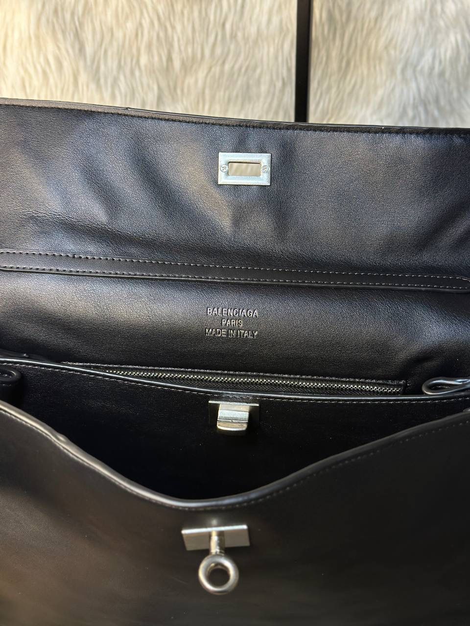 Bâlencïagâ Sac À Main Rodeo Moyen Avec Un Charm pour Femme en Noir