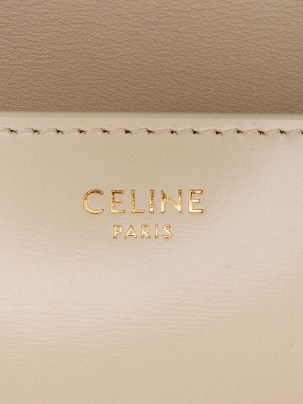 Cêlinë
sac porté épaule Claude à motif Triomphe (2021)