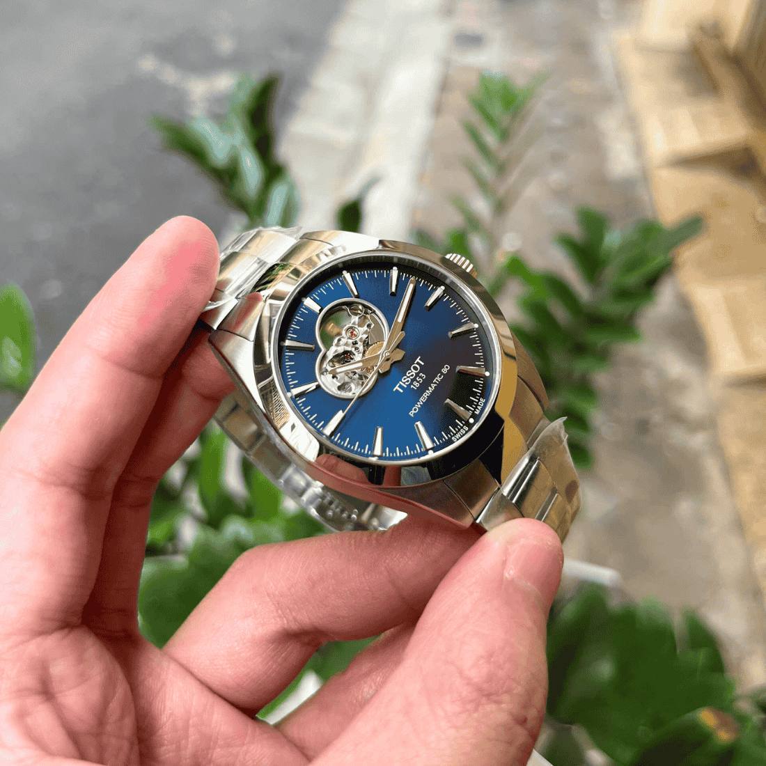 Montre Tissot Gentleman Open Heart T1274071104101