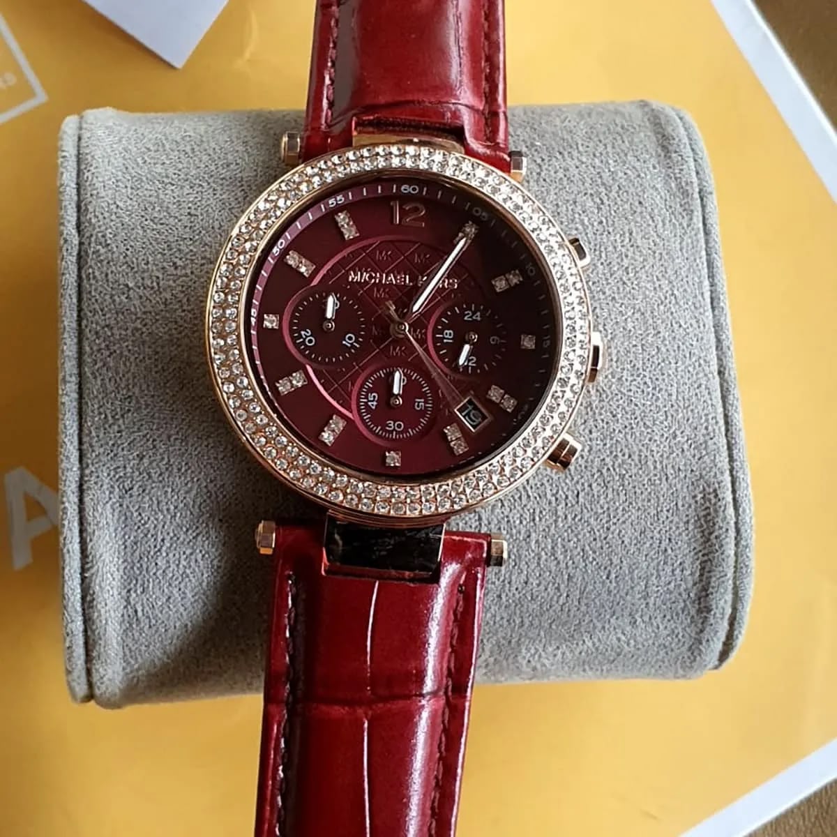 Montre Michael Kors Parker MK6986 bracelet en cuir bordeaux