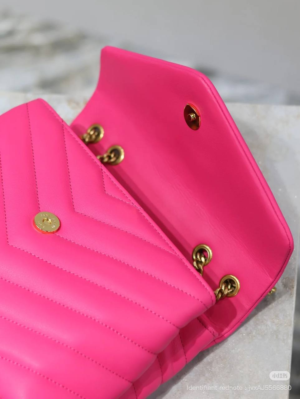 S@int L@urent
Small Supple Monogramme Loulou Chain Bag