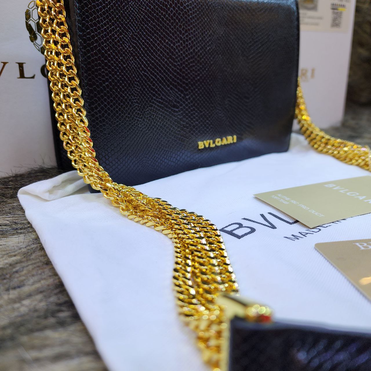 Bvlg@ri Sac bandoulière Serpenti